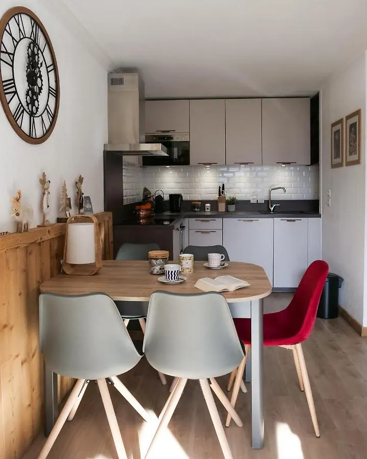 Mont Blanc 43, Vue Mont Blanc , Balcon, Parking Apartment Chamonix